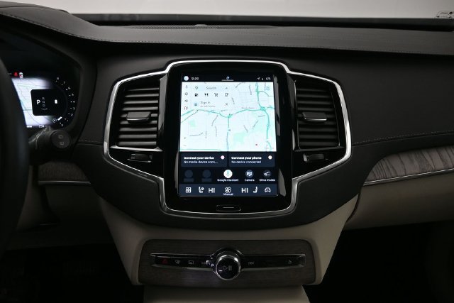 Used 2024 Volvo XC90 B6 Ultimate w/ Protection Package Premier AWD/4WD image 14