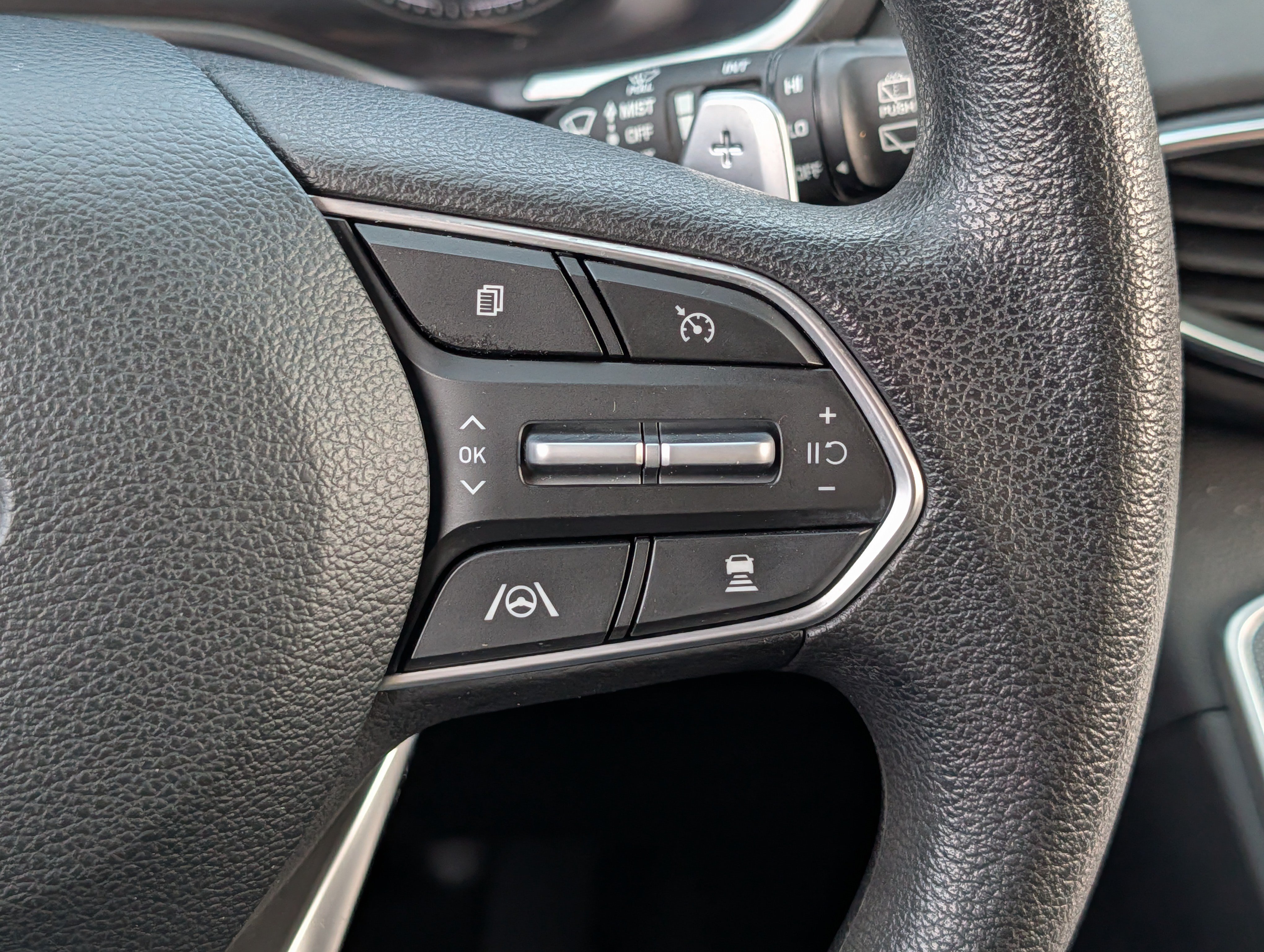 Used 2022 Hyundai Santa Fe SEL AWD/4WD image 30