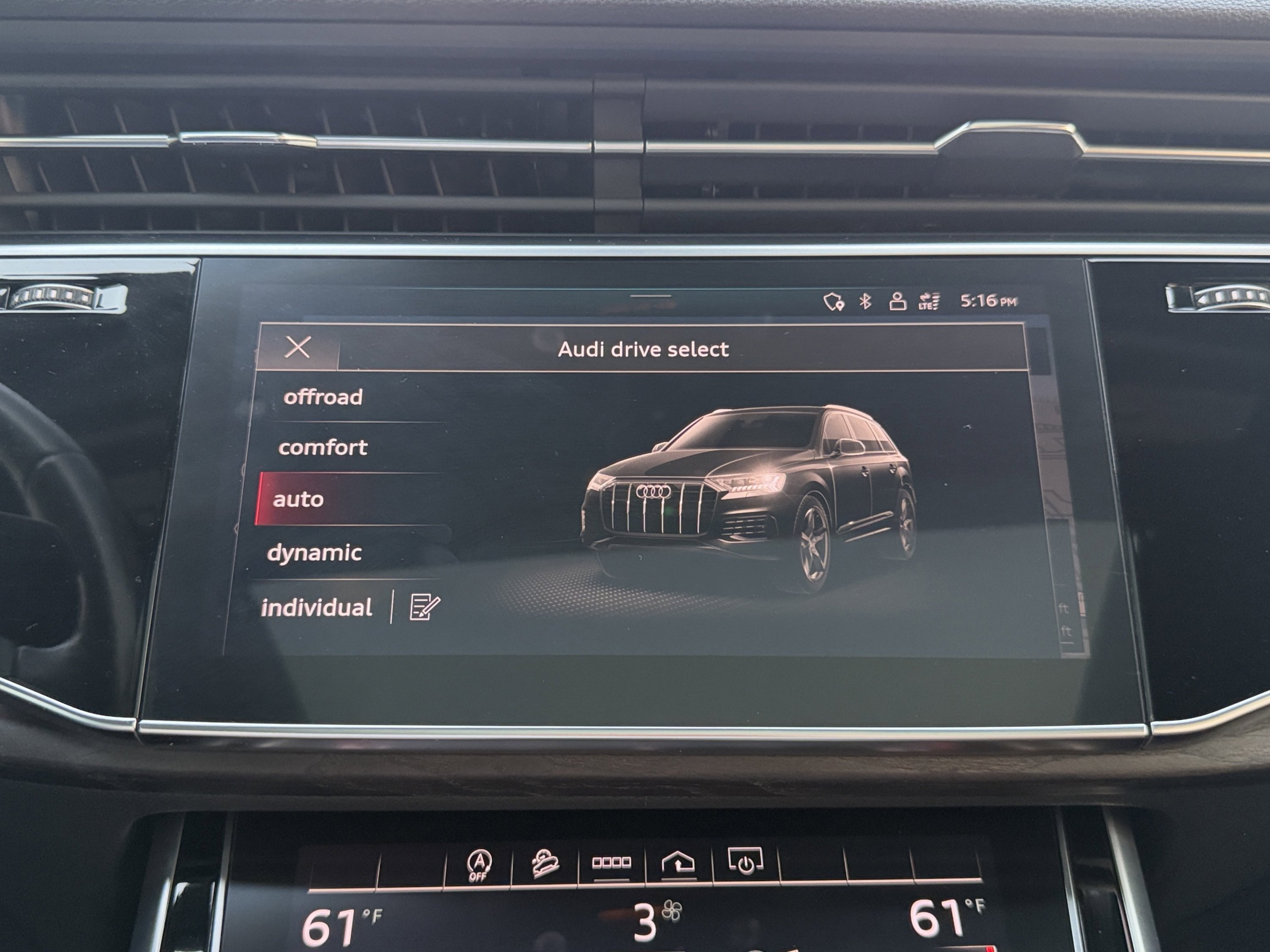 Used 2021 Audi Q7 2.0T Premium w/ Convenience Package AWD/4WD image 61