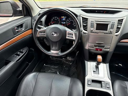 Used 2013 Subaru Outback 2.5i Limited w/ Moonroof Pkg image 38