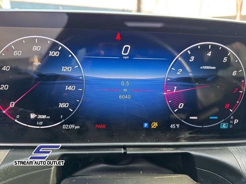 Used 2025 Mercedes-Benz C 300 4MATIC Sedan image 24