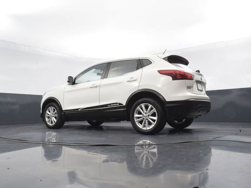 Used 2017 Nissan Rogue Sport S w/ S Appearance Package image 45