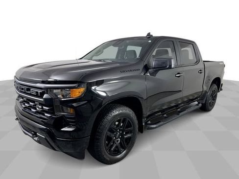 Used 2024 Chevrolet Silverado 1500 Custom w/ Turbomax Blackout Package AWD/4WD image 4