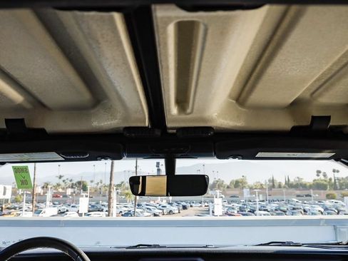 Used 2023 Jeep Wrangler Unlimited Sahara AWD/4WD image 19