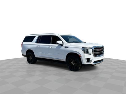 Used 2022 GMC Yukon XL SLT w/ SLT Luxury Package