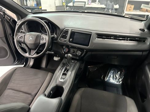 Used 2020 Honda HR-V Sport image 23