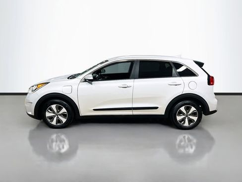 Used 2018 Kia Niro LX image 4