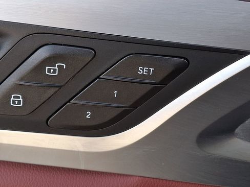 Certified 2023 BMW X4 xDrive30i w/ Premium Package image 25