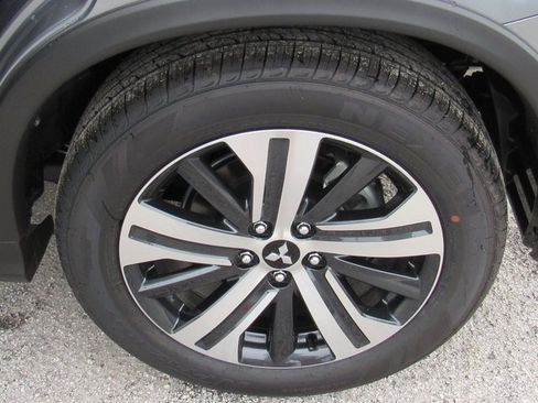 Used 2025 Mitsubishi Outlander Sport ES image 8