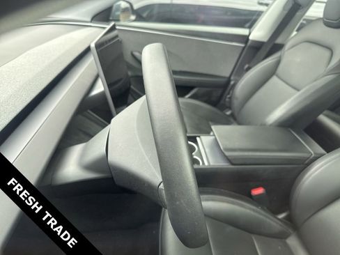 Used 2025 Tesla Model 3 Long Range image 10