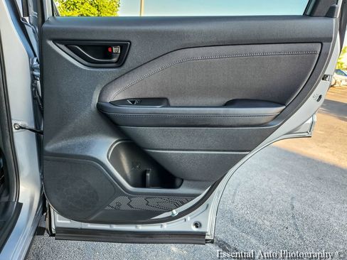 Certified 2025 Subaru Forester Premium AWD/4WD image 21