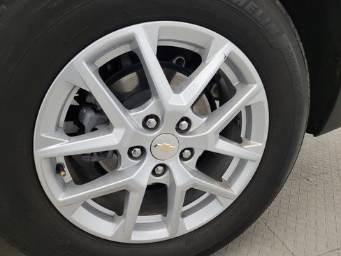 Used 2023 Chevrolet Equinox LT image 31