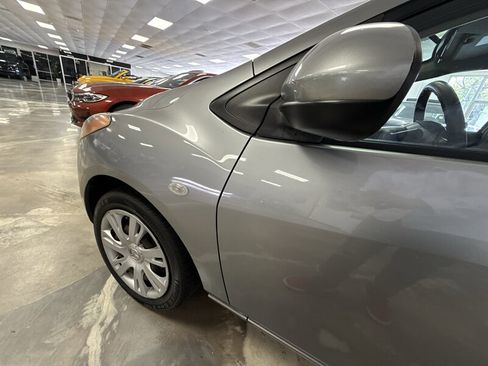 Used 2014 MAZDA MAZDA2 Sport FWD image 6