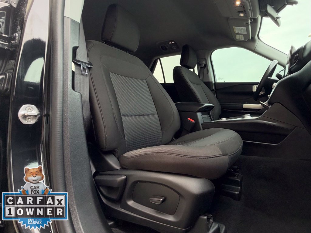 Used 2023 Ford Explorer XLT AWD/4WD image 24