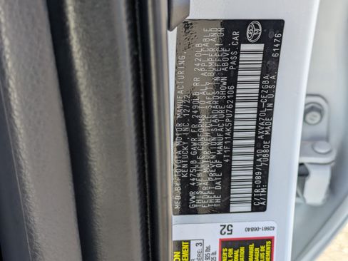 Used 2023 Toyota Camry XLE image 30