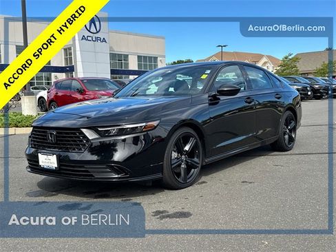 Used 2025 Honda Accord Sport image 1