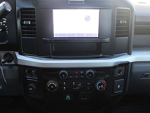 Used 2025 Ford F250 XL image 19