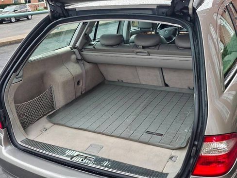 Used 2006 Mercedes-Benz E 350 4MATIC Wagon image 10