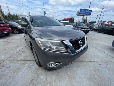 Used 2015 Nissan Pathfinder SL w/ Cargo Package FWD image 6