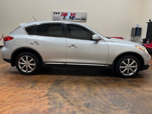 Used 2017 INFINITI QX50 AWD image 10