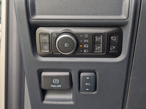 New 2025 Ford F150 Lariat w/ Equipment Group 501A Mid image 22