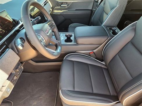 New 2026 GMC Sierra EV Elevation image 10