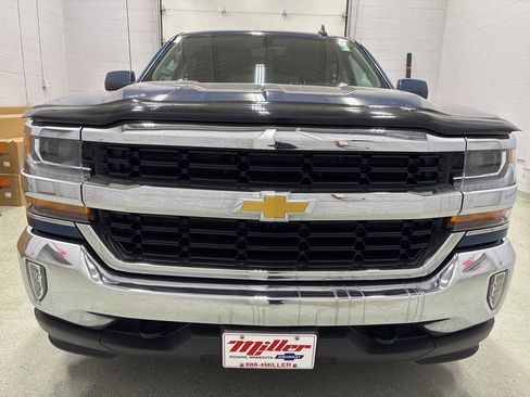 Used 2018 Chevrolet Silverado 1500 LT w/ All Star Edition image 10