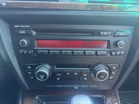 Used 2011 BMW 328i xDrive Sedan image 29