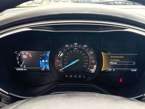 Used 2020 Ford Fusion SE FWD image 17