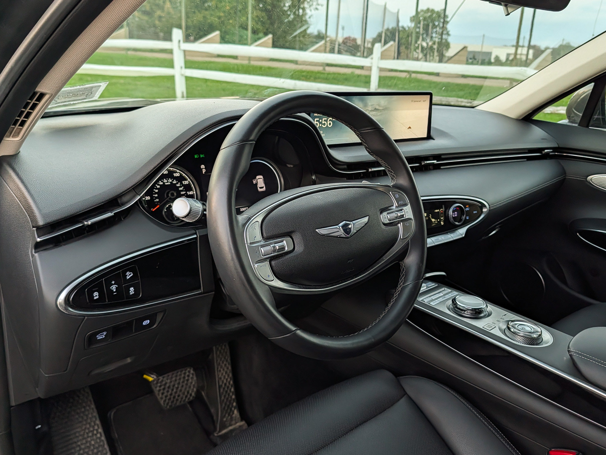 Used 2025 Genesis GV70 2.5T AWD/4WD image 19