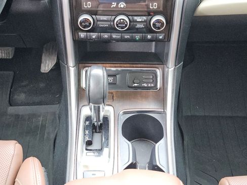 Used 2020 Subaru Ascent Touring w/ Popular Package #2A AWD/4WD image 18