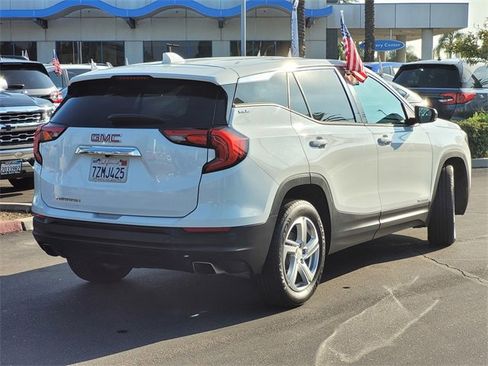 Used 2018 GMC Terrain SLE image 5
