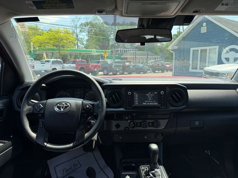 Used 2018 Toyota Tacoma SR RWD image 16