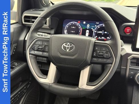 Used 2025 Toyota 4Runner TRD Off-Road AWD/4WD image 14