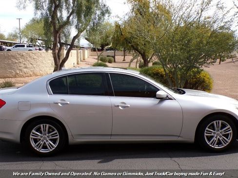 Used 2012 INFINITI G37 Journey w/ Premium Pkg RWD image 5