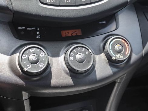 Used 2009 Toyota RAV4 Sport FWD image 32