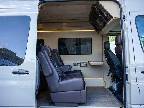 Used 2025 Mercedes-Benz Sprinter 3500 image 27