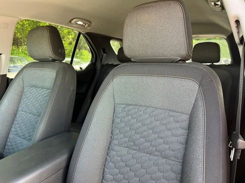Used 2020 Chevrolet Equinox LT AWD/4WD image 13