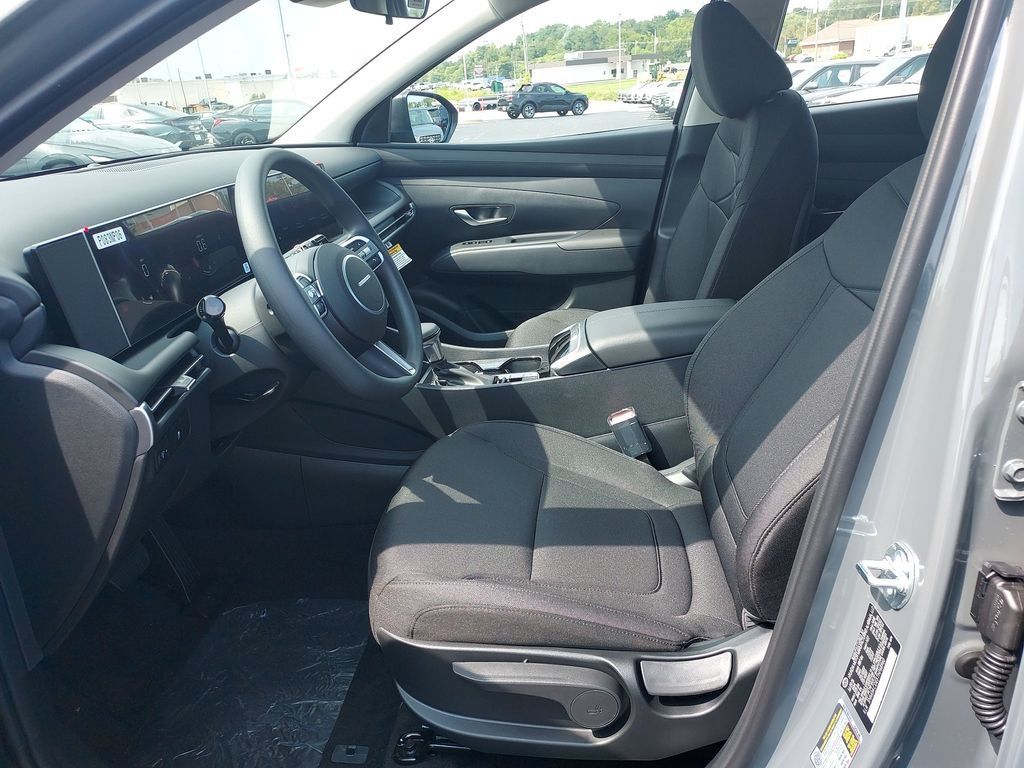 New 2026 Hyundai Tucson SE AWD/4WD image 13