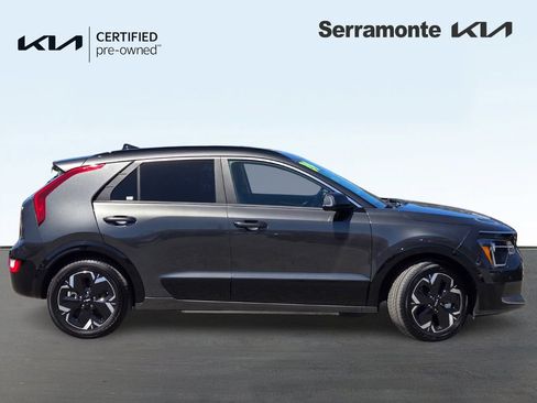 Certified 2024 Kia Niro Wind w/ Wind Preserve Package FWD image 3