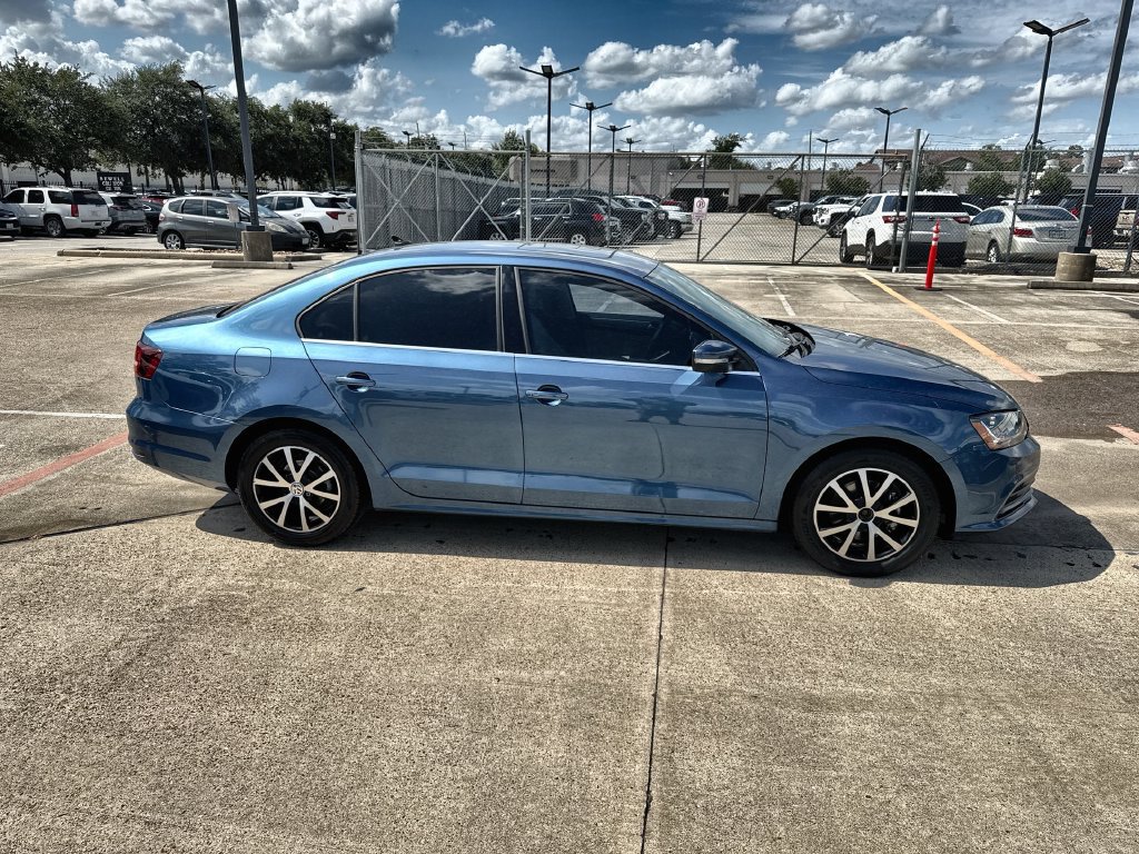 Used 2018 Volkswagen Jetta SE FWD image 10