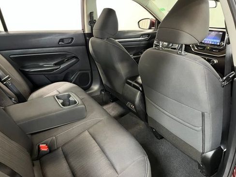Used 2023 Nissan Altima 2.5 SV FWD image 14