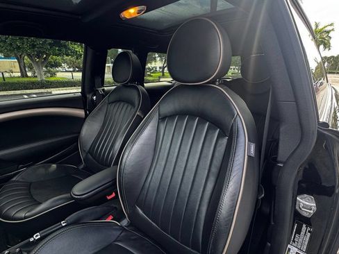 Used 2014 MINI Cooper Clubman S FWD image 12