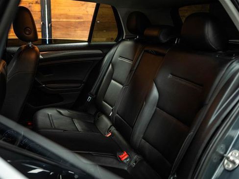 Used 2020 Volkswagen Golf 4-Door image 10