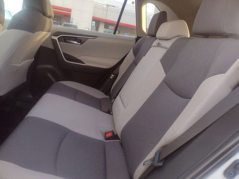 Used 2024 Toyota RAV4 XLE image 18