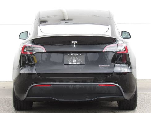Used 2022 Tesla Model Y Performance AWD/4WD image 7