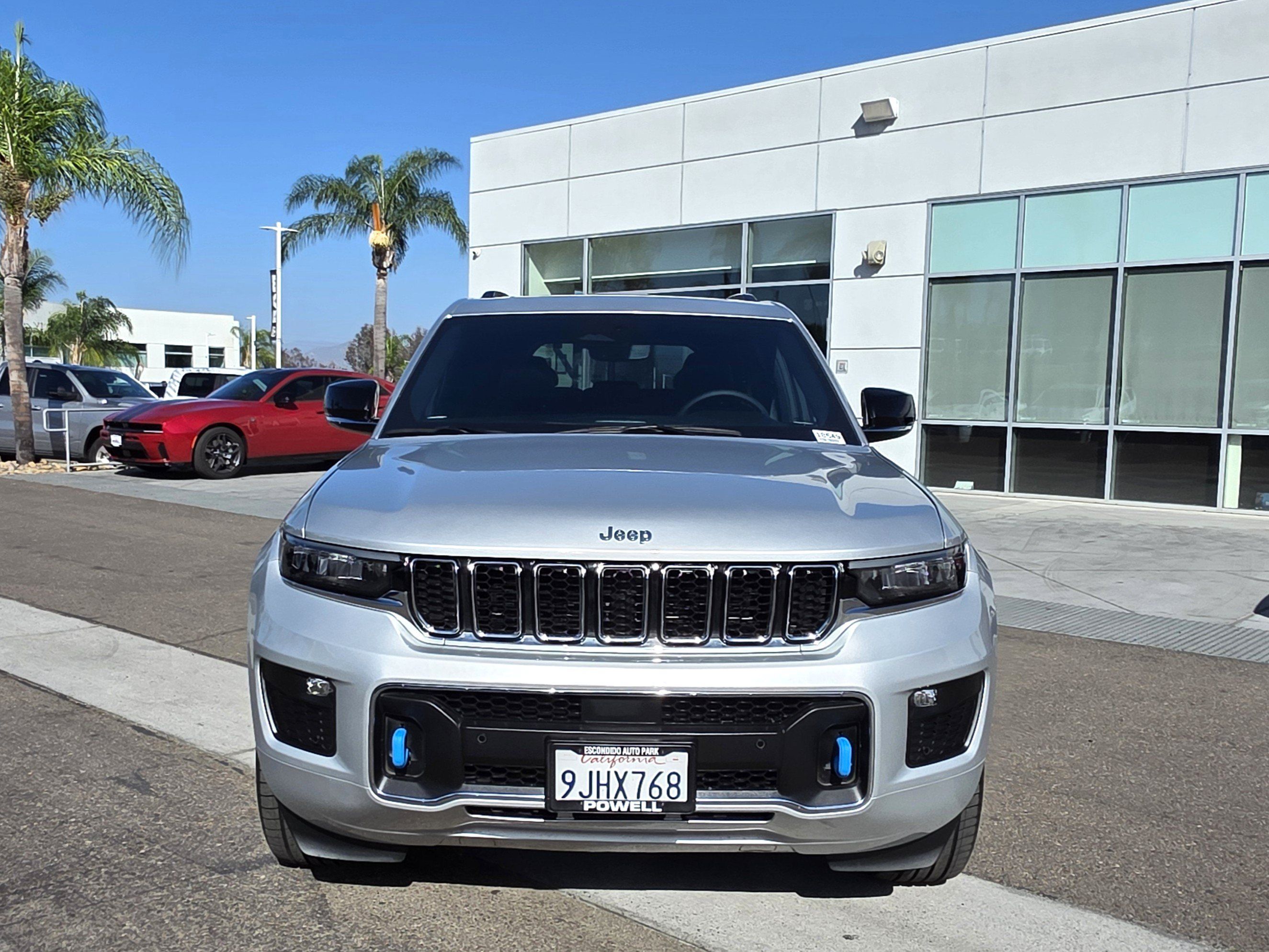 Certified 2023 Jeep Grand Cherokee Overland AWD/4WD image 7