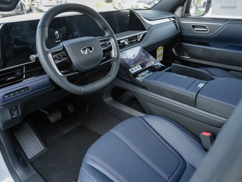 New 2026 INFINITI QX80 4WD w/ Sport Exterior Package image 7