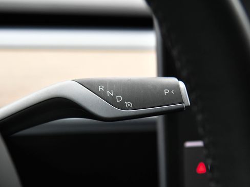 Used 2021 Tesla Model 3 Standard Range Plus image 28