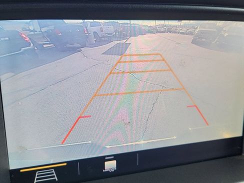 Used 2020 GMC Canyon SLE w/ Elevation Edition image 19